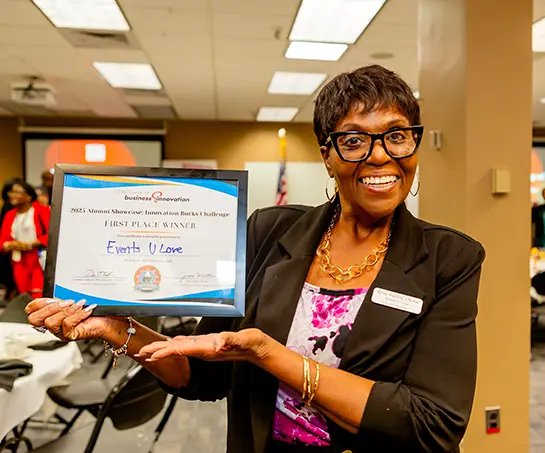 6-Service_4__69bb680311d2b